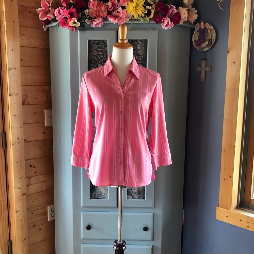 Beautiful Pink Button Front Blouse. Brand NEW! WOW